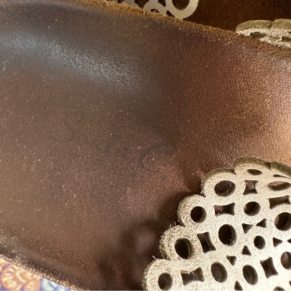 🦋5/20$🦋 lattice patterned sandals - Picture 3 of 9